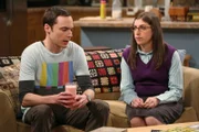 Sind nicht einer Meinung: Amy (Mayim Bialik, r.) und Sheldon (Jim Parsons, l.) ...