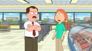Lois Griffin (r.)