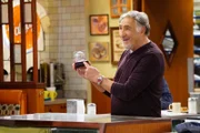 Noch ahnt Arthur (Judd Hirsch) nicht, dass sein Baseball-Andenken schon bald nicht mehr an seinem Platz sein wird - nach einem "Begegnungstag" zwischen Polizisten und Bewohnern des Viertels ...