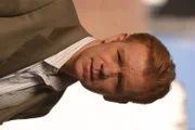 Horatio (David Caruso) ist zufällig in einen Banküberfall geraten und hat einen der Diebe erschossen.