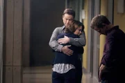 (v.l.) Det. Mac Taylor (Gary Sinise), Det. Lindsay Monroe (Anna Belknap) und Det. Danny Messer (Carmine Giovinazzo)