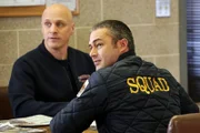Kelly Severide (Taylor Kinney, r.)