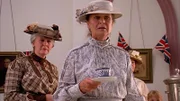 Marilla Cuthbert (Colleen Dewhurst, v.) erfindet einen Verehrer