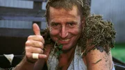 Richard (Martin Semmelrogge) freut sich diebisch, daß er bei der Durchsuchung der Gärtnerei nach Drogen wieder mal nicht entdeckt wurde.