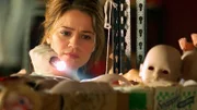 Detective Lindsay Monroe (Anna Belknap) untersucht den Tatort: eine Puppenklinik!