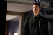 Gary Sinise (Det. Mac Taylor).