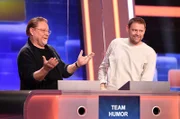Die Kandidaten des Teams „Humor“: Jürgen von der Lippe (l.), Enterainer, Comedian, Autor und Moderator mit Comedian Max Giermann (M.).