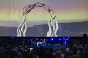 Für Alice Merton wurden weitläufige Landschaften und Atmosphären KI-generiert.