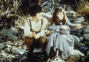 Sylvia Webb trifft sich heimlich mit ihrem Freund Albert Ingalls. Ihr Vater ist gegen die Beziehung.