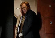 "In Plane Sight" - When the most hated man in Miami is murdered, the CSIs go on the hunt for his killer and his hidden treasure.
