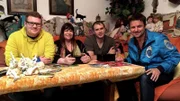 Trödelprofi Marco Heuberg (re.) mit Vincent (2.v.re.), Carmen und Vincents Freund René (li.)