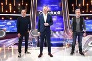 Moderator Jörg Pilawa (M.) mit den Kandidaten des Teams „Comedy“: Alexander Schubert , l.), Schauspieler und Michael Mittermeier (r.), Comedian.