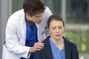 Ben (Philipp Danne, l.); Anett Albrecht (Rebecca Rudolph, r.)