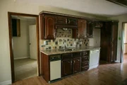 Wird dieses heruntergekommene Haus wirklich zum neuen Wohntraum für das junge Pärchen aus Denver? Kaum vorstellbar, aber die Umbau-Helden Jo und Chip sind Profis und kennen sich mit Verwandlungen in Sachen Style und Renovierungen bestens aus ...