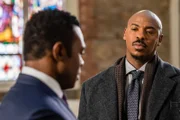 Det. Jalen Shaw (Mehcad Brooks, r.) +++ Die Verwendung des sendungsbezogenen Materials ist nur mit dem Hinweis und Verlinkung auf RTL+ gestattet.