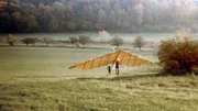 Thilo Schwarz mit seinem ersten Fluggerät, einem nach polnischen Bauplan selbst gebauten Drachen