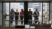 (v.l.): Eliot Spencer (Christian Kane), Parker (Beth Riesgraf), Sophie Devereaux (Gina Bellman), Nate Ford (Timothy Hutton) und Alec Hardison (Aldis Hodge)