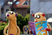 Jan & Henry mit ihrem neuen Ufo-Comicheft.