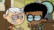 Lincoln (li.) und Clyde (re.) wollen den Kostümpreis auf der Convention morgen gewinnen, um im nächsten Ace Savvy Film auftreten zu dürfen. Und sie haben auch schon eine Idee wie sie sich von ihren Mitstreitern absetzen können.