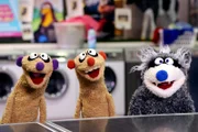 Jan & Henry treffen im Waschsalon einen Waschbär.