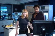 Marg Helgenberger und Gary Dourdan.