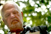 Hans von Möhlmann kämpft jahrelang für die Vergeltung des Mordes seiner Tochter.