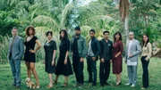Zehn Menschen wurden auf eine Insel vor der Küste Französisch-Guyanas gelockt. Von links: Gilles (Guillaume de Tonquédec), Kelly (Manon Azem), Myriam (Isabelle Candelier), Eve (Marianne Denicourt), Xavier (Samuel Le Bihan), Malik (Nassim Lyes), Eddy (Samy Seghir), Victoria (Romane Bohringer), Vincent (Patrick Mille) Nina (Matilda Lutz).
