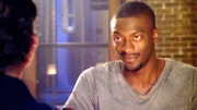 Um einem Ingenieur das Handwerk zu legen, versucht Alec Hardison (Aldis Hodge) in dessen Firma Dateien zu stehlen. Doch diese entpuppen sich als unbrauchbar.
