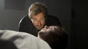 Im Leichenschauhaus lässt Bjørn (Jan Krauter) die Vergangenheit des Ermordeten nicht los.