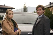 Maren Bäumler (Marie Bendig) und ihr Vater Peter (Philipp Moog).