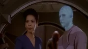 Kasidy Yates (Penny Johnson Jerald) und Brathaw (John Prosky)