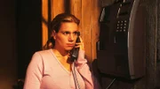 Als Lollo (Isabella Schmid) ein weiteres Mal versucht, Daniel telefonisch zu erreichen, meldet sich ein Frauenstimme.