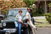 Obwohl die beiden Kommissarinnen Gaëlle Crivelli und Mélissa Sainte-Rose grundverschieden sind, halten sie zusammen und versuchen, die vielen Mordfälle auf der Insel Martinique aufzuklären.