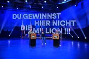 V.l.: Max Beimann, Elton und Stefan Raab