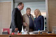 (v.l.n.r.) Markus Gellert (Herbert Knaup); Horst Sadner (Hansjürgen Hürrig); Isabel von Brede (Sabine Postel)