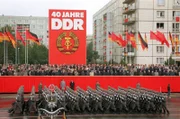 Militärparade zum 40. Jahrestag der DDR am 07. Oktober.