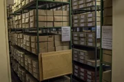 Akten in Archiven sind neben Zeugnissen von Überlebenden die Grundlage, um Verfolgungsgeschichten nachzuzeichnen.
