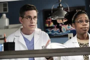 Jimmy Palmer (Brian Dietzen, l.); Kasie Hines (Diona Reasonover, r.)
