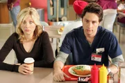 Sarah Chalke (Elliot Reid), Zach Braff (John "J.D." Dorian).