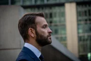Massimo Ruggero (Alessandro Borghi)