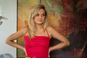 Lori (Emily Meade)