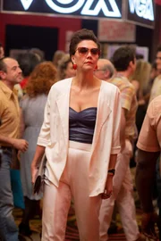 Candy (Maggie Gyllenhaal)