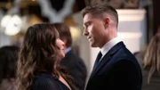 Lucy (Melissa O'Neil) und Tim (Eric Winter) tanzen miteinander auf der Hochzeitsfeier, nachdem sie ihre Differenzen überwunden und sich endlich ausgesprochen haben