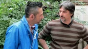 Nach dem Tod seiner Eltern erbt Peter (45) deren Haus samt Hof und einer 400 Quadratmeter großen Scheune. Nun muß Trödelprofi Mauro Corradino (li.) helfen..
