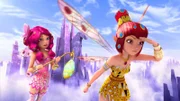 Mia und ihre Freunde fliegen zu den Nebelbergen, in deren Labyrinth ein weiterer Herzkristall versteckt sein soll.