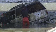 Nach einem Jahr findet die Polizei schließlich Devores Leiche im California Aquädukt. Und die Sache wird noch rätselhafter. Devors Hände werden abgetrennt auf dem Rücksitz seines Autos gefunden. Können die Kriminaltechniker, Forensiker und Beamten das Geheimnis um Devors Tod lüften?