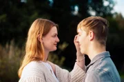 Die erste Liebe hat Einfluss auf unser Beziehungsverhalten in der Zukunft.