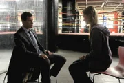 L-R: Det. Al Burns (Dylan Walsh), Anna McGraw (Taylor Gildersleeve)