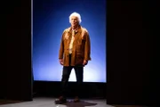 Gene Cousineau (Henry Winkler)