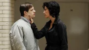 Nate (Timothy Hutton, l.) und Eliot (Christian Kane) wollen dem Besitzer der Firma "Dodgson Energetics" mittels der "White Rabbit Methode" zu seinem früheren Charakter verhelfen. Wird das Experiment gelingen?